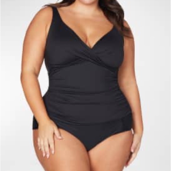 Artesands | Hues Delacroix Cross Front Tankini Top - Picture 1 of 3